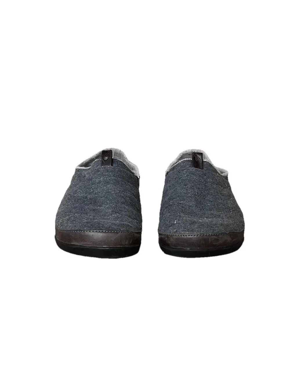 OluKai Mahana Slippers Mens 9 Gray Quilted Slip On Convertible Heel Indoor